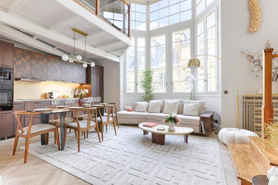 Living room, Seating area, Dining area