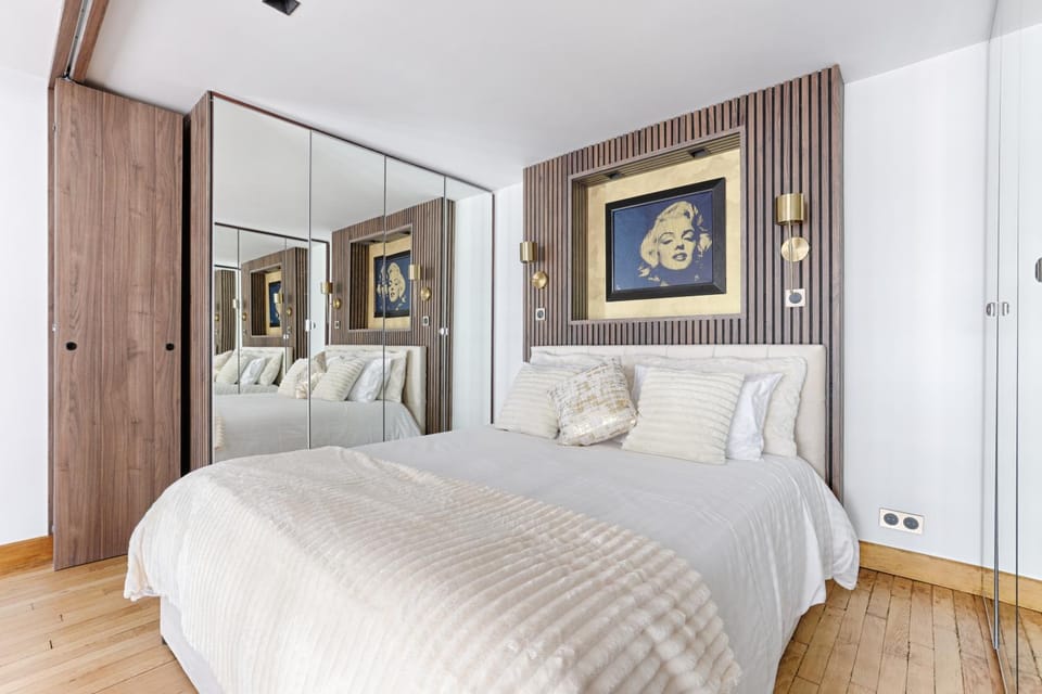 Bed, Bedroom, wardrobe