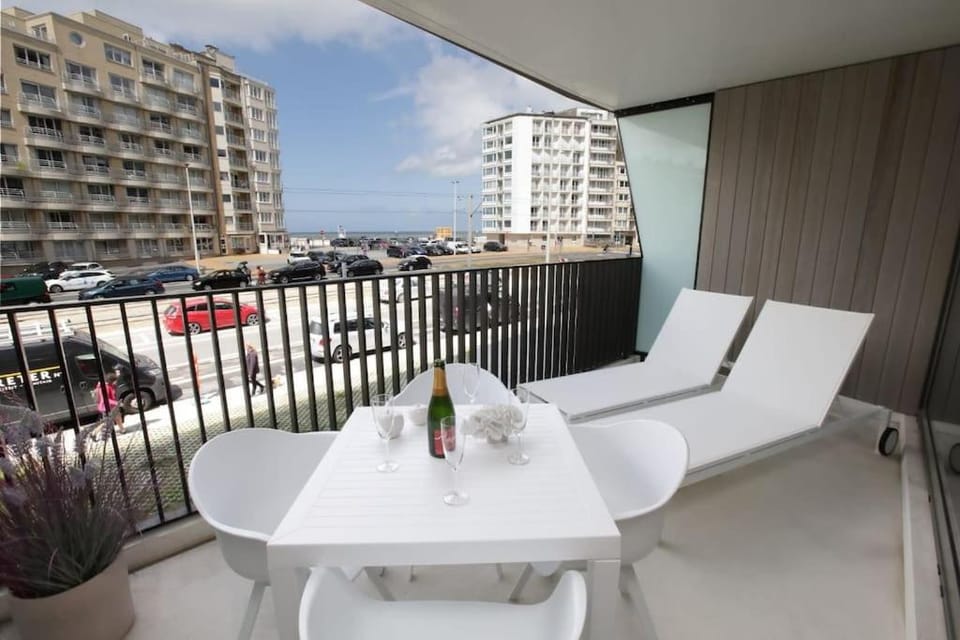 Stunning sea view Apartment in Ostend Apartment in Ostend