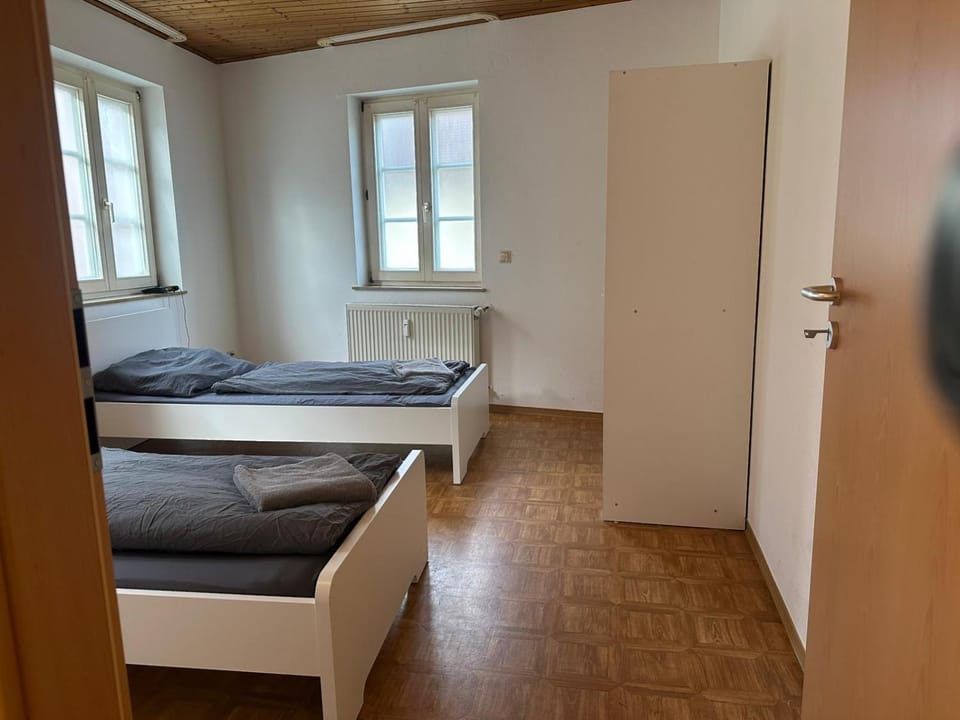 Monteur-Wohnung mit 2 Schlafzimmer in Alzey für 4 Personen Apartment in Rhineland-Palatinate
