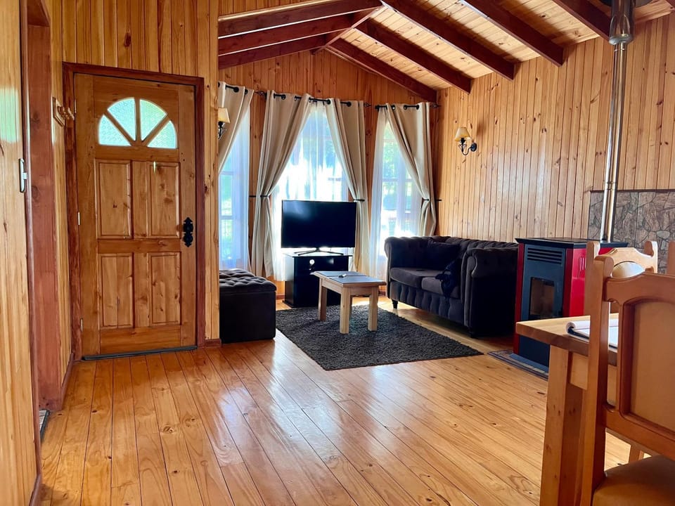 Cabaña en Dalcahue House in Los Lagos, Chile