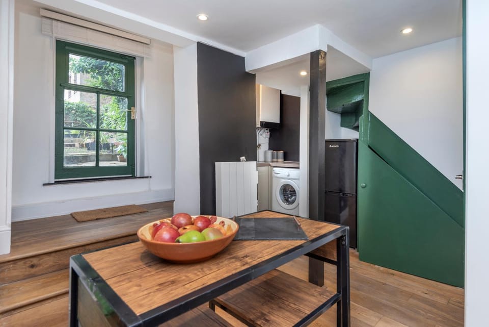 Kitchen or kitchenette, kitchen, kitchen