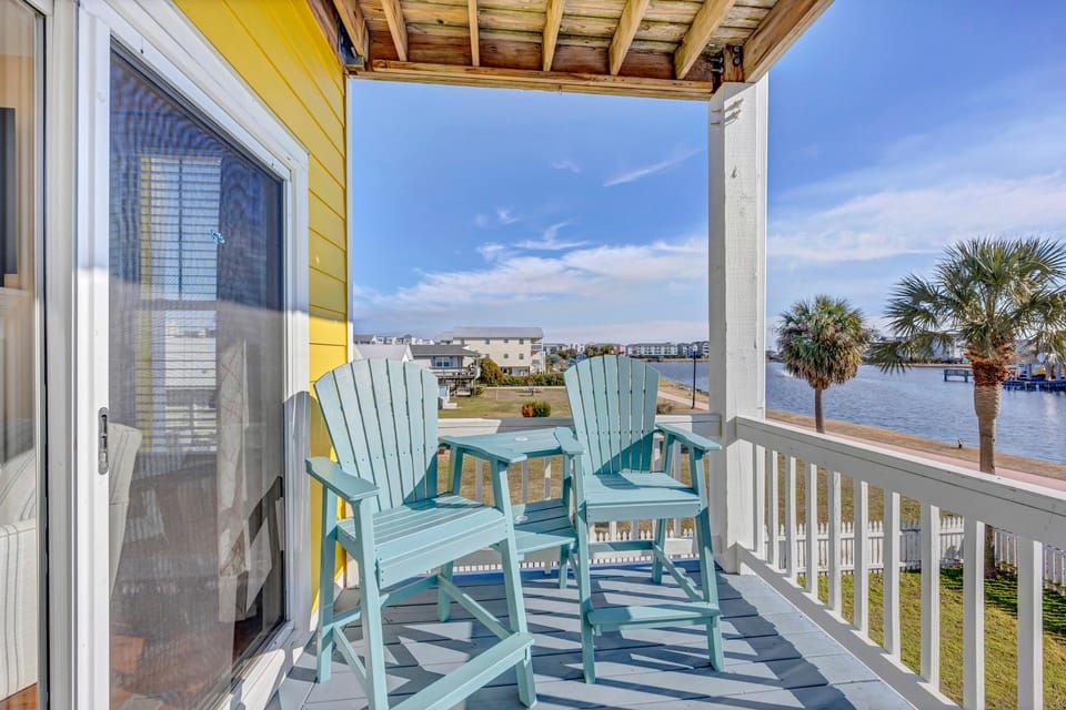 Pelican Pleasure by Sea Scape Properties House in Carolina Beach
