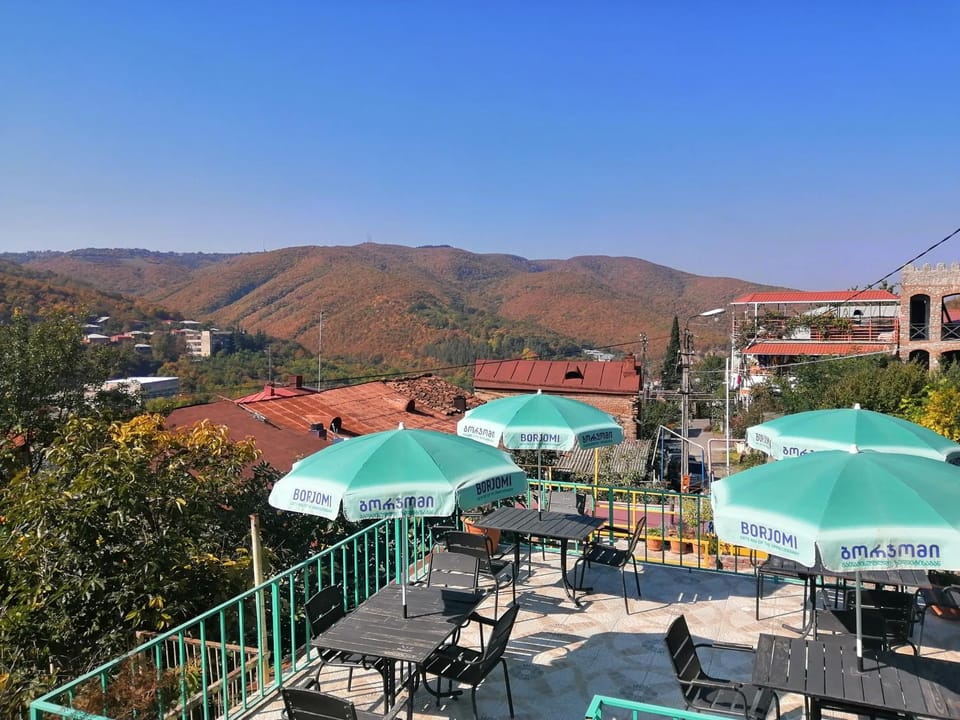 Balcony/Terrace, Mountain view