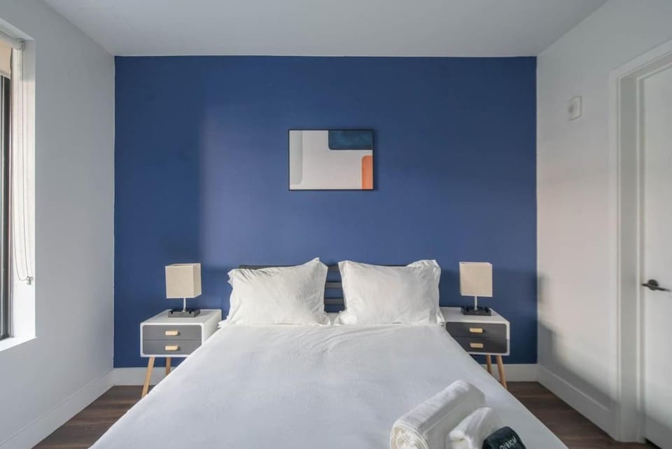 Modern 1BD - Pool, Gym, Parking, W-D - Sleeps 4 Apartment in Tempe