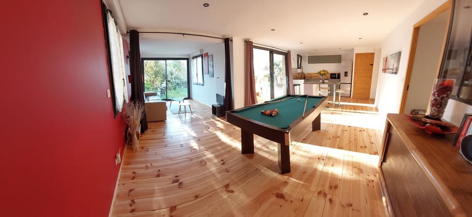 Billiard