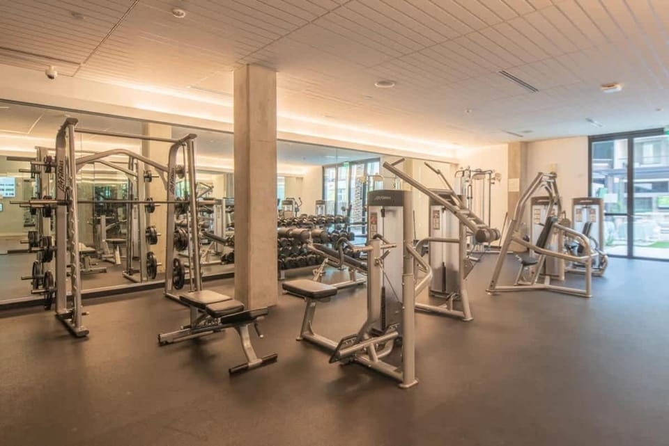 Chic 1BD - Pool, Gym, Parking, W-D - Sleeps 4 Apartment in Tempe