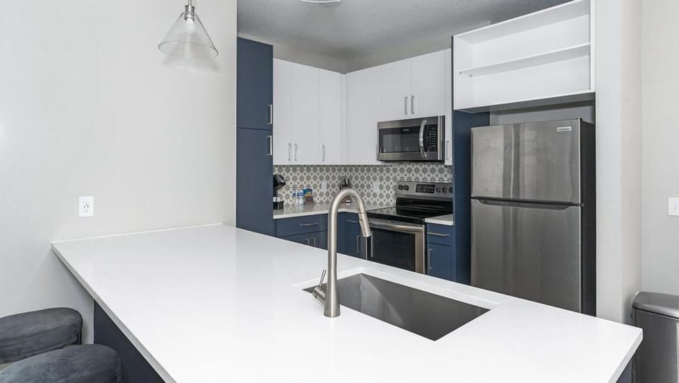 Landing at Eastborough - 2 Bedrooms in San Marco Apartment in Jacksonville
