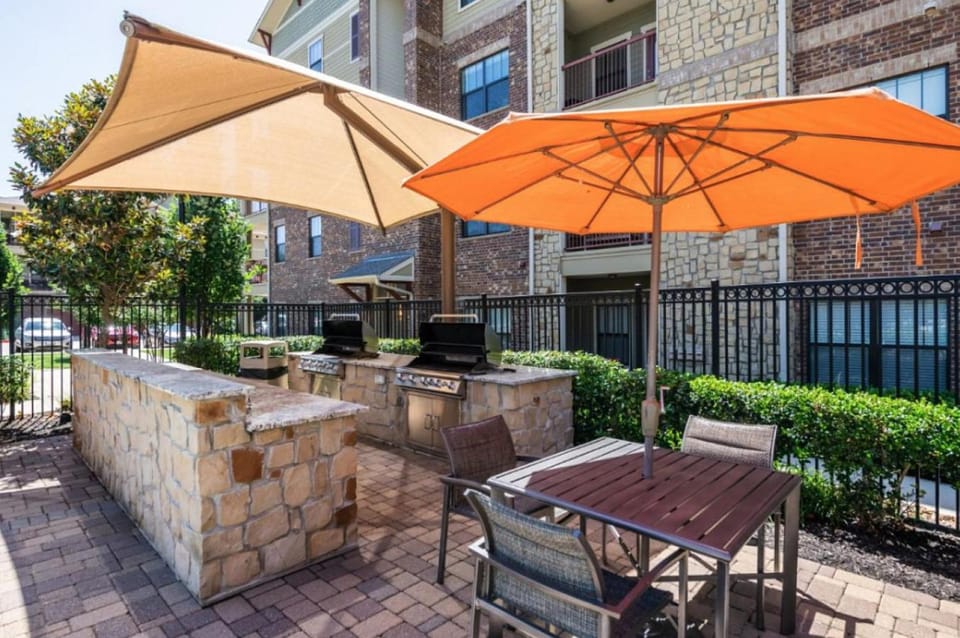 Landing at The Avenues at Carrollton - 1 Bedroom in Northeast Carrollton Apartment in Carrollton