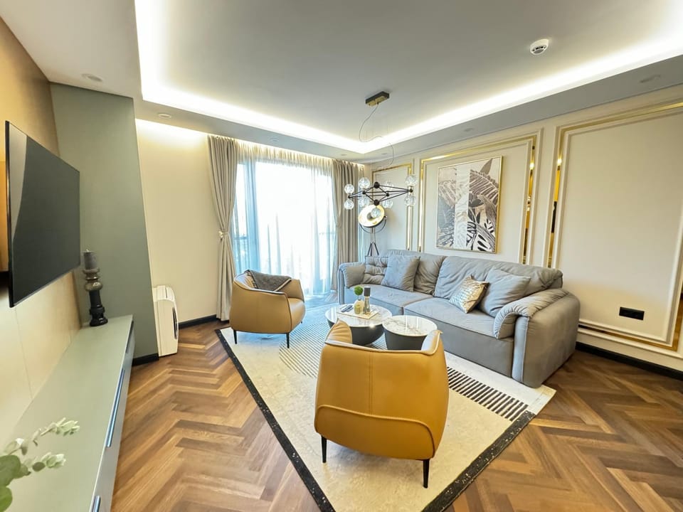 Communal lounge/ TV room, TV and multimedia, Living room