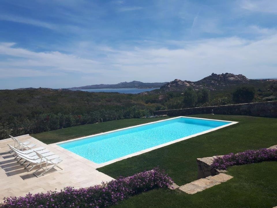 Pool view, Sea view, Swimming pool, Swimming pool, sunbed