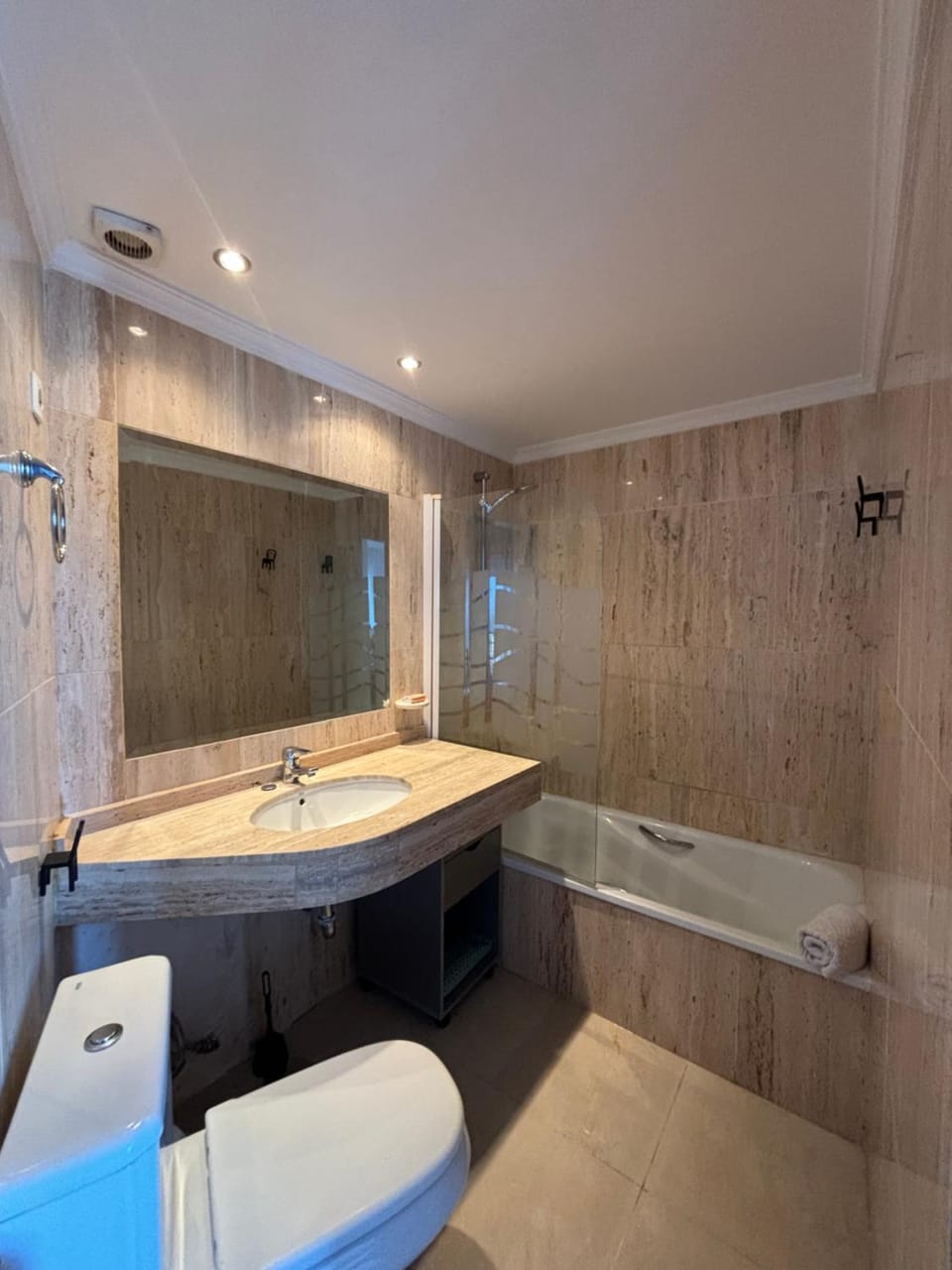 Bathroom, Bath