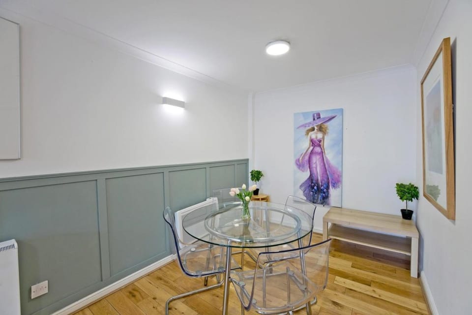 Imperial Canary Wharf Apartments Apartment in London