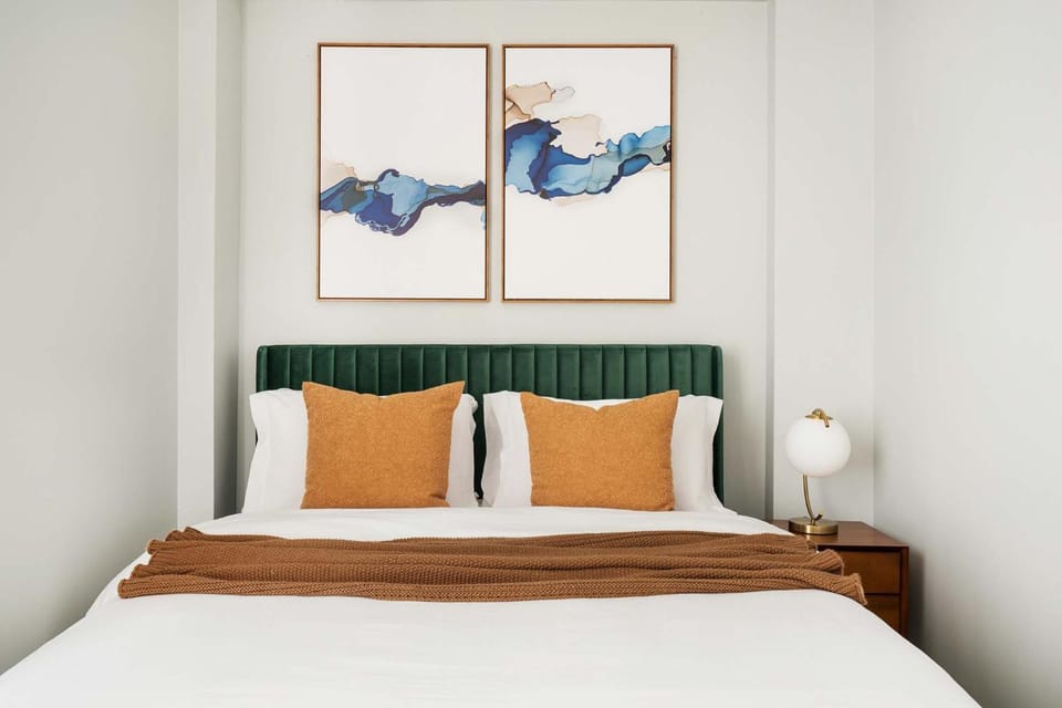 73-608 New 1BR 1Bth UWS Doorman Gym Apartment in Upper West Side