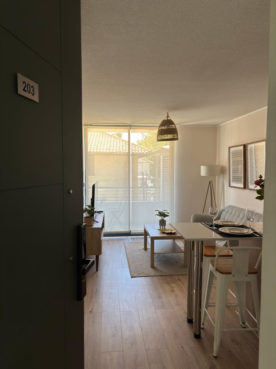 Living room, Dining area