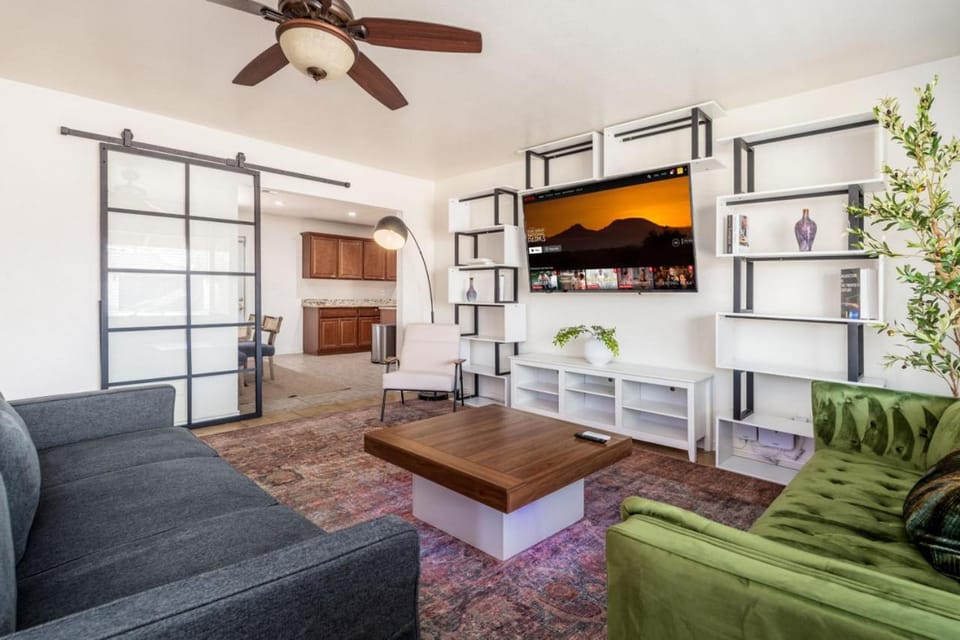 Scottsdale Gem! Pool, Patio, & Prime Location! House in Scottsdale