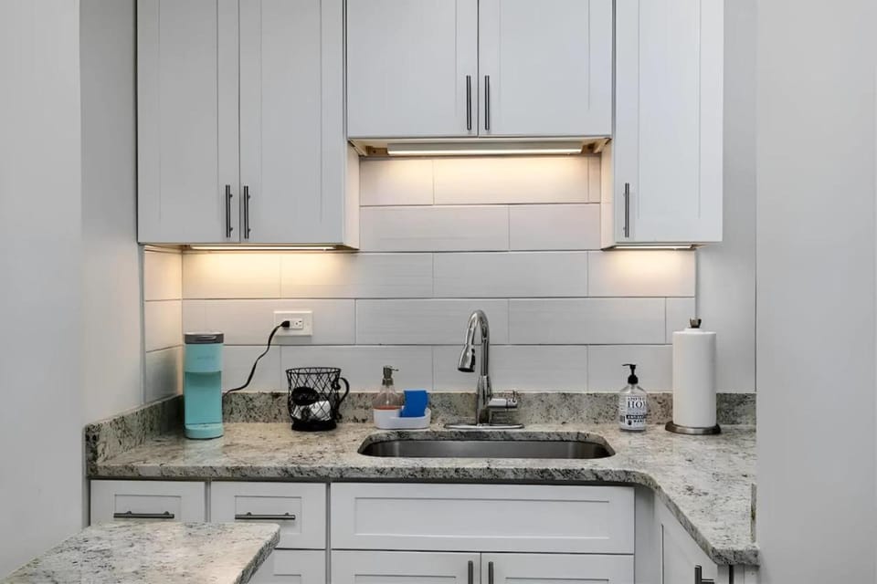 1BR Apt,Centrally located, City View House in Atlanta