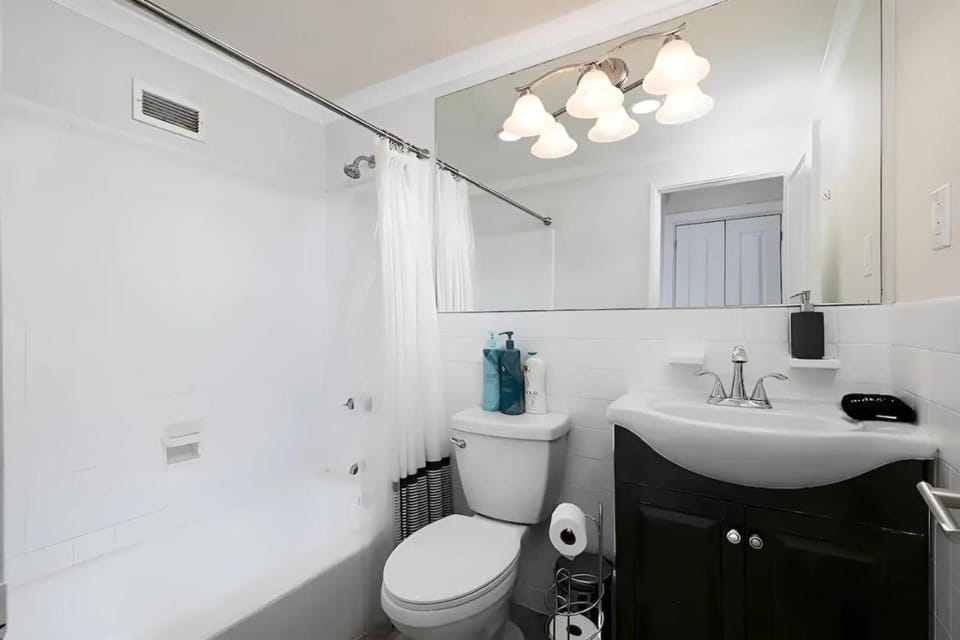 1BR Apt,Centrally located, City View House in Atlanta