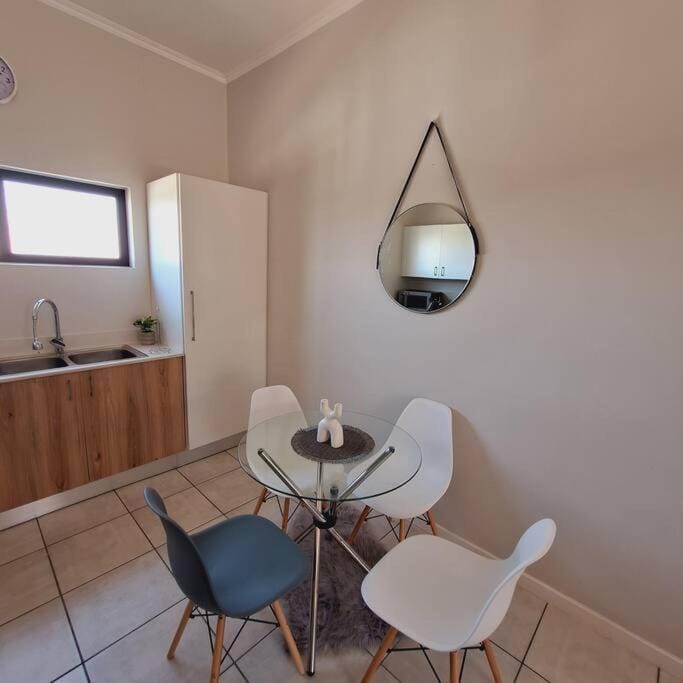 Elegant Lifestyle Estate Getaway Apartment in Gauteng