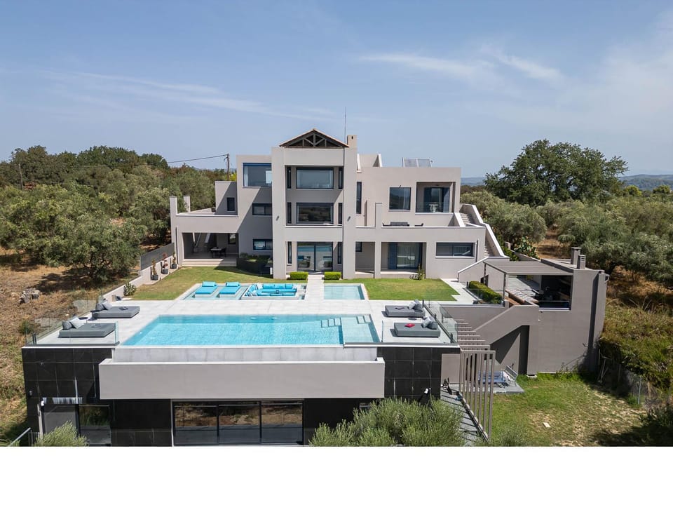 Property building, Day, Natural landscape, Pool view, Swimming pool, sunbed