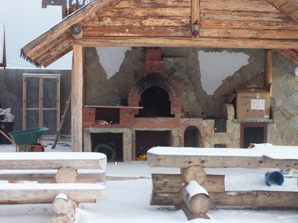 Pensiunea Eliza Bed and Breakfast in Romania