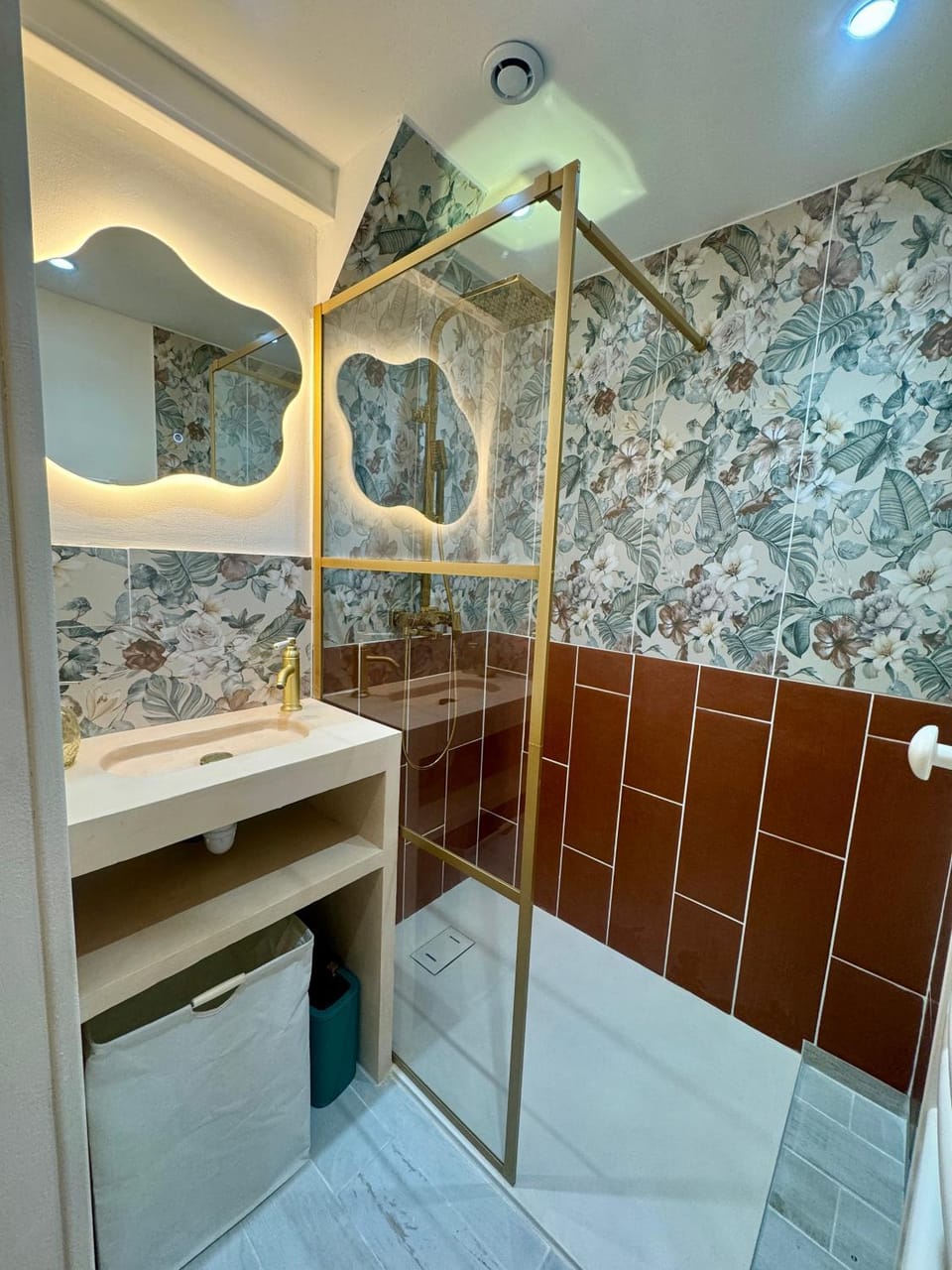 Shower, Bathroom