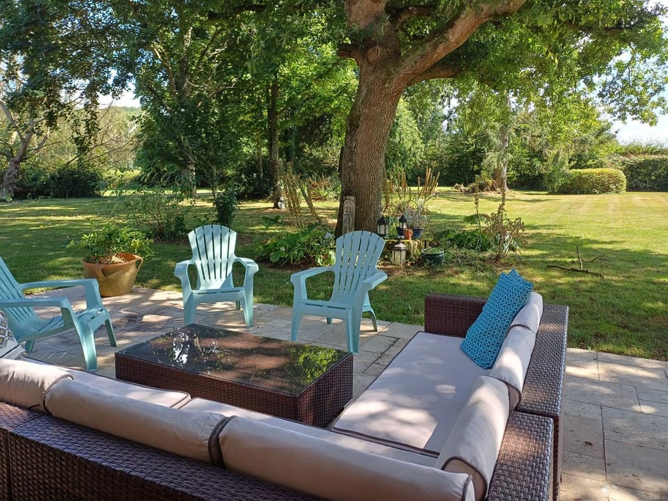 Garden, Seating area