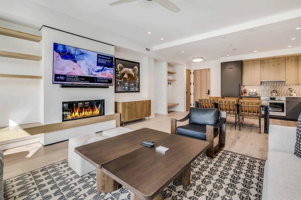 Electric Pass Lodge 203 by Snowmass Mountain Lodging Apartment in Snowmass Village