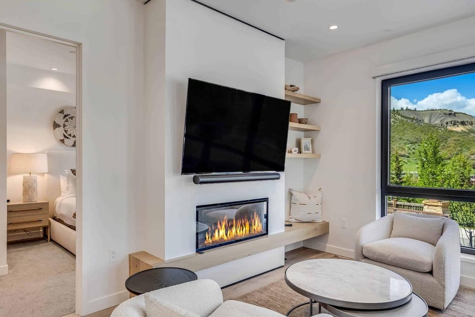 Electric Pass Lodge 106 by Snowmass Mountain Lodging Apartment in Snowmass Village