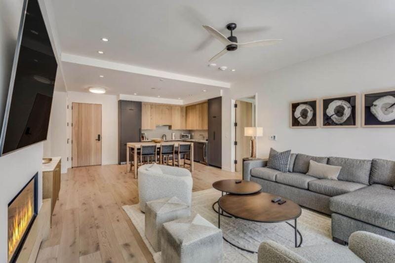 Electric Pass Lodge 403 by Snowmass Mountain Lodging Apartment in Snowmass Village