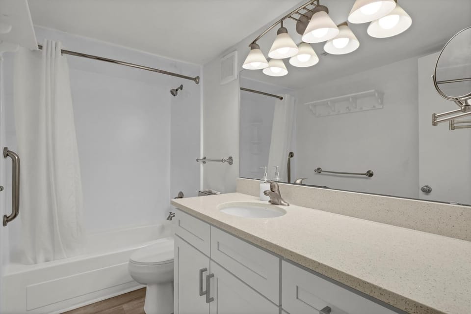 Summer Sands - 201 by Sea Scape Properties House in Wrightsville Beach