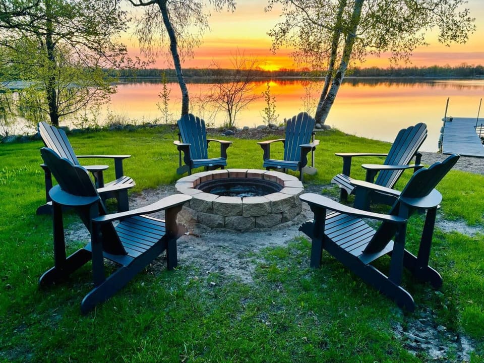 Natural landscape, Seating area, Lake view, Sunrise