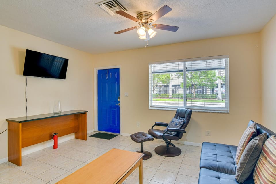 Extended Stay By Hard Rock, Hallandale Beach Shore House in Hallandale Beach