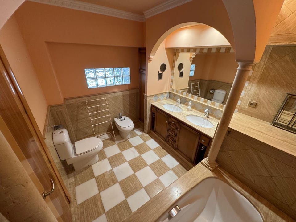 Villa Arte de Aguilas Bed and Breakfast in Malaga