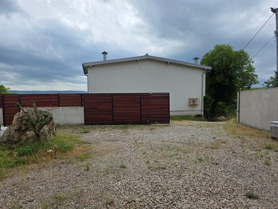 Property building, Parking