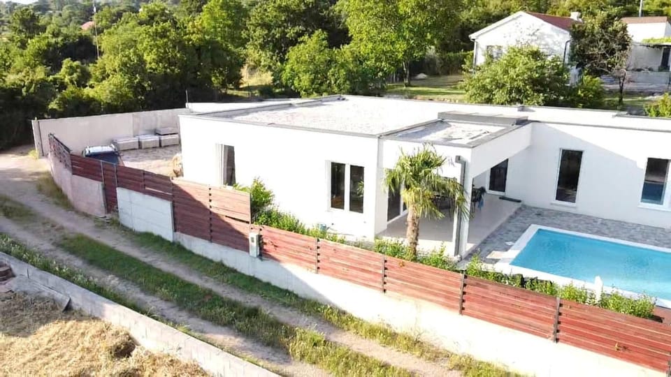 VILLA Amara, heated pool with salt water, Blagaj Villa in Federation of Bosnia and Herzegovina