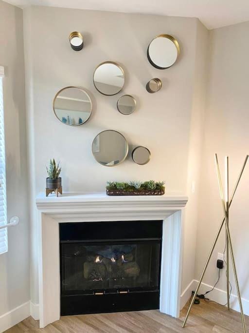 Lux One Bedroom Condo with Garden View Apartment hotel in Westwood