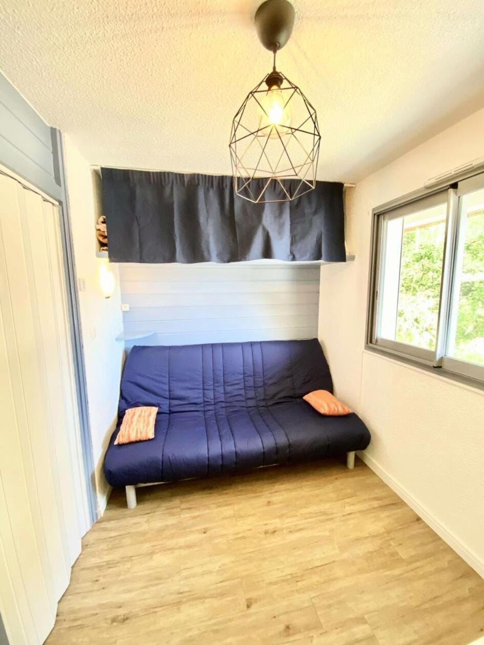 Bed, Bedroom, furniture