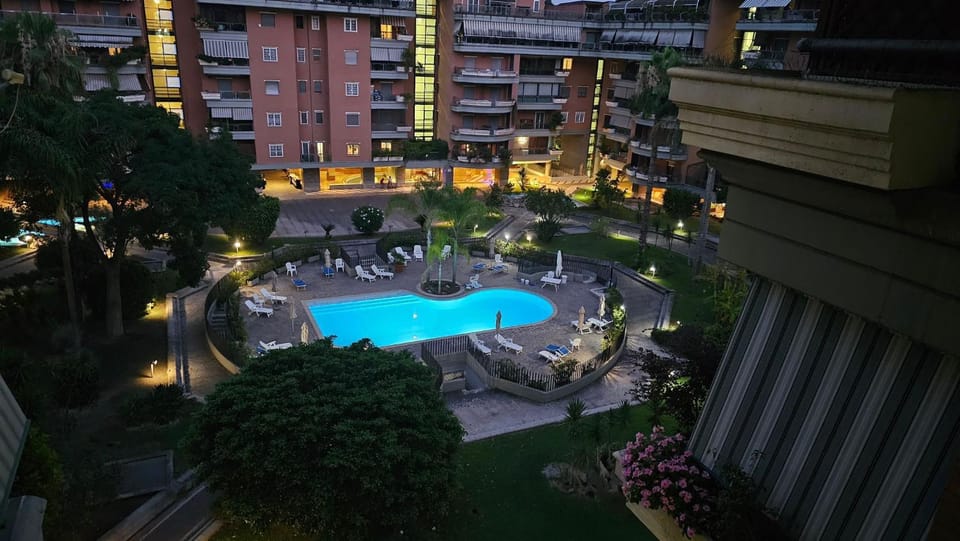Pool view, Swimming pool