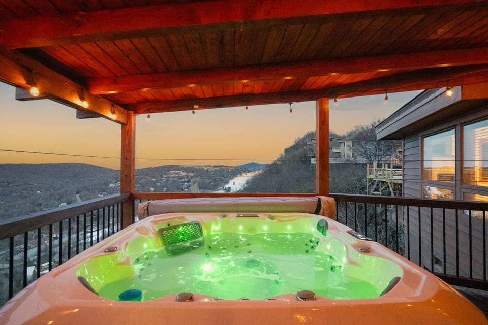 Soaring Eagles View House in Beech Mountain