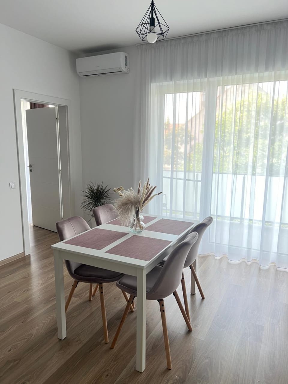 Grandview Central Residence Apartment in Romania