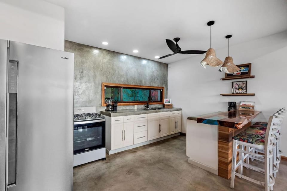 Casa Indy 3bdrm Home with Pool in Town Centre Villa in Tamarindo