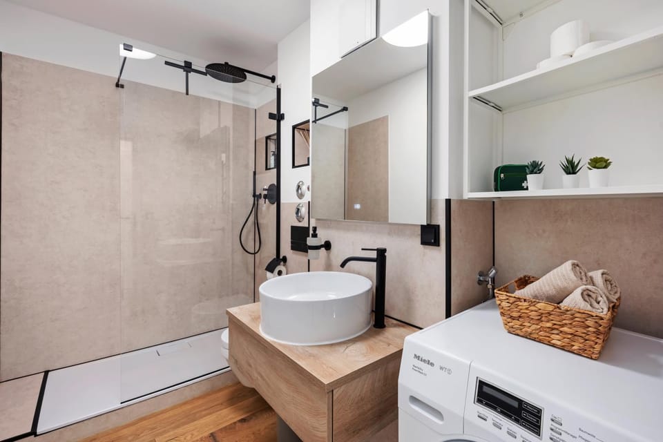 Shower, Toilet, Bathroom, Bath, towels, washing machine, dryer