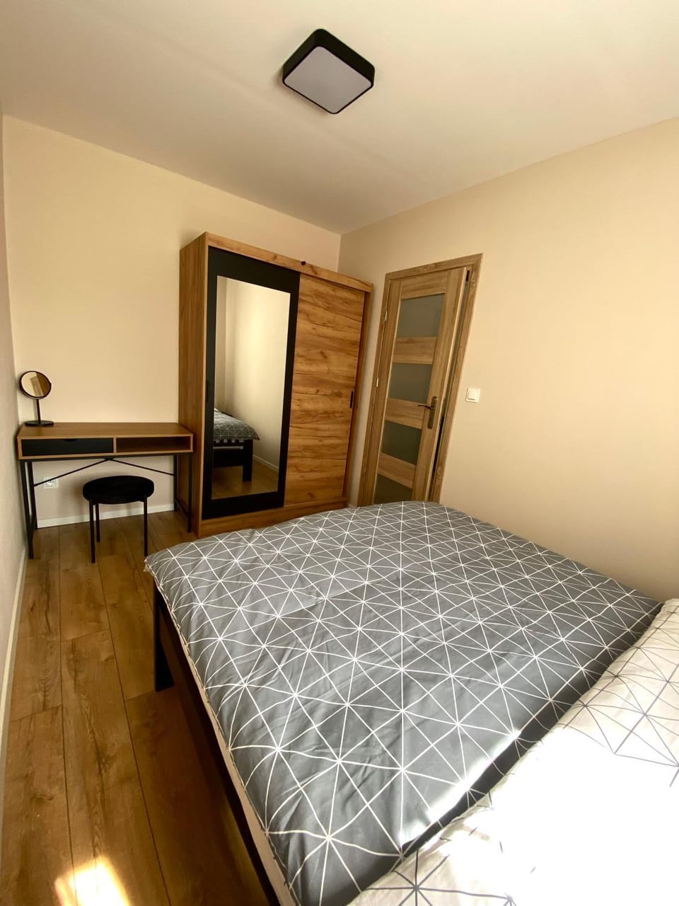 Bedroom, wardrobe
