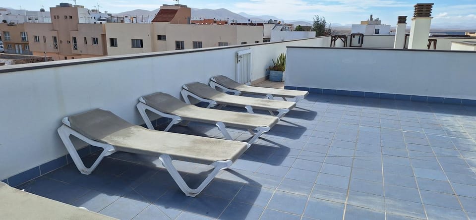 Balcony/Terrace, sunbed