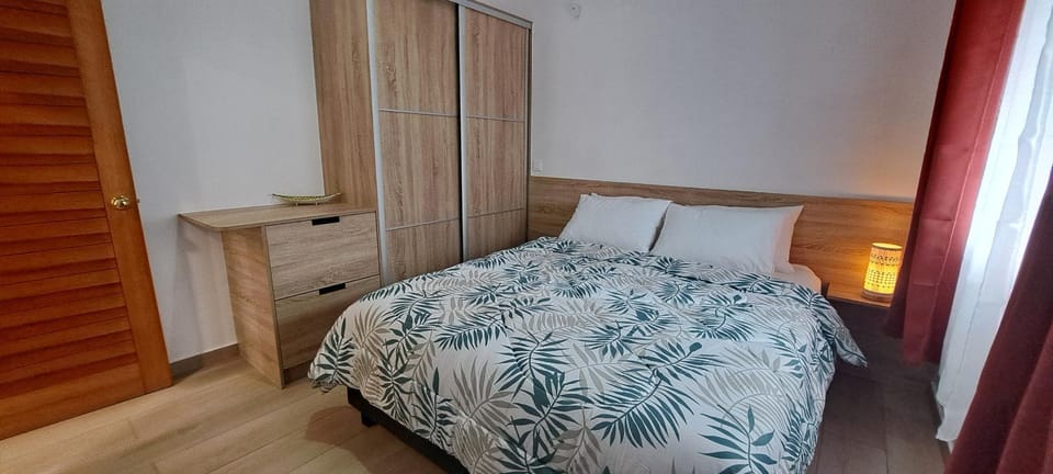 Bed, Bedroom, wardrobe