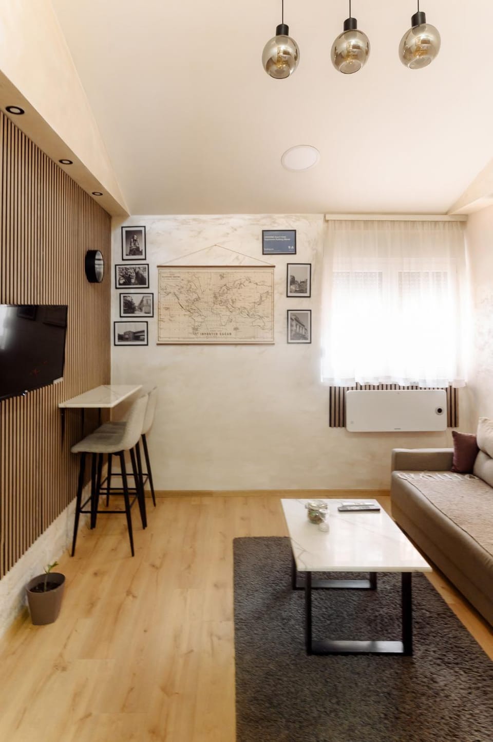 CROWNE Stan11550 Sopstveno Parking Mesto Apartment in Serbia