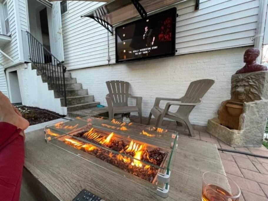 The Pearl-Lovely Victorian Home with Bed and Breakfast Energy Apartment in Jersey City