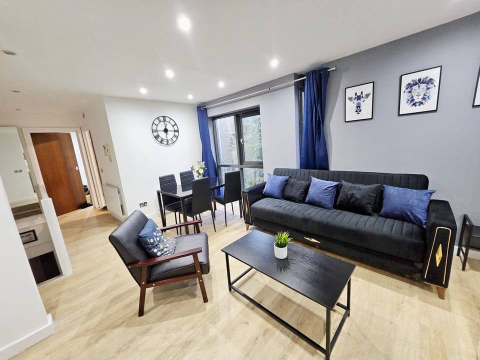 GDY2 - The Green Dragon Apartment Apartment in London