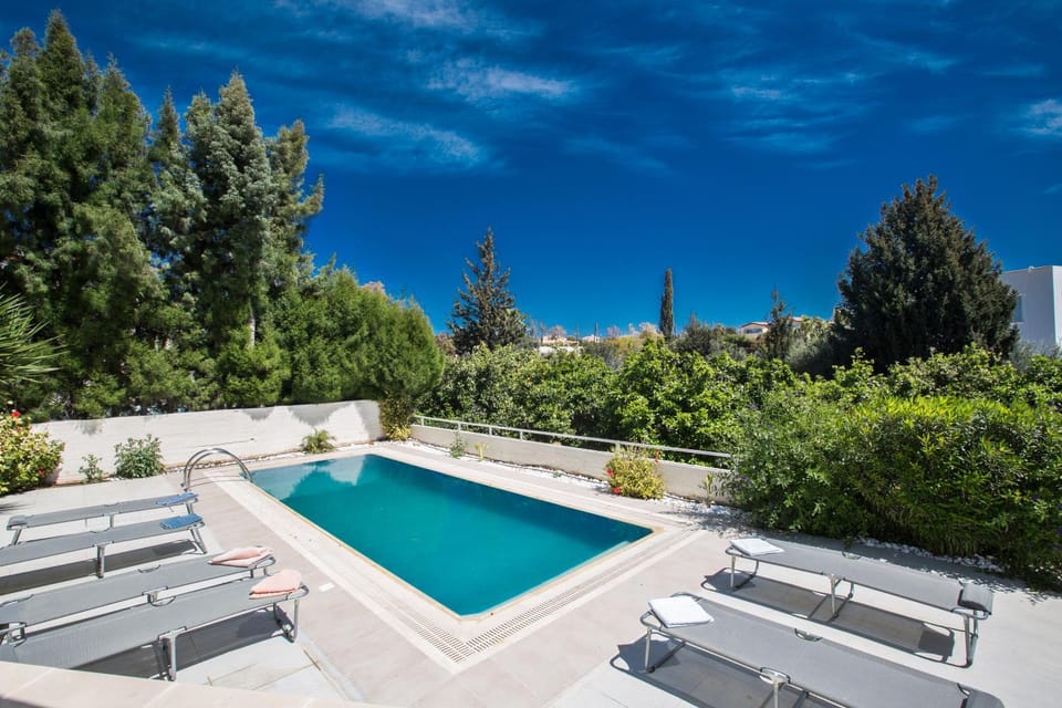 Garden, Swimming pool